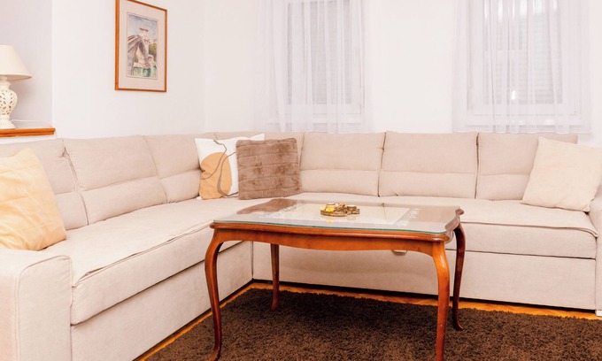 Mostar Old Town Condo | Spacious 2-bedroom condo with AC, WiFi in delightful Mostar