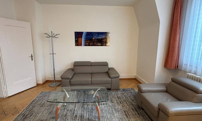 District 2 Apartment | Spacious 2-bedroom near lake