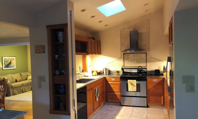 Forestville House | Spacious 2-bedroom wine country home with lovely outdoor spaces.