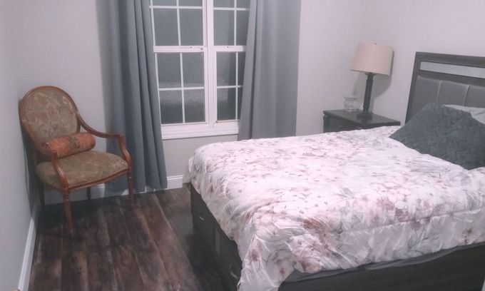Town Center House | Spacious 2 Bedroom with Private entrance
