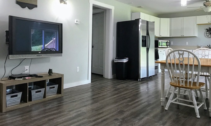 Saugerties Apartment | Spacious, 2 BR Condo Next to Horse Shows, Catskill Mountain Views