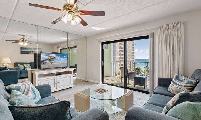 Little Venice Condo | ⭐Spacious 2BR-Walk to Beach-Pool + Tennis Courts-Ocean Terrace Club 601⭐