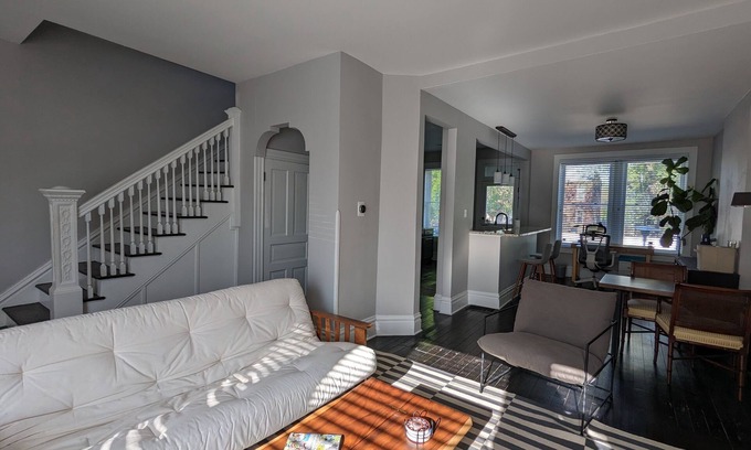 Tower Grove East House | Spacious 2Bed House- Monthly Traveler's Welcome!