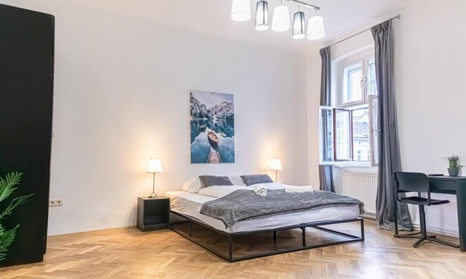 Neulerchenfeld Apartment | Spacious 2BR Apt. @ Wiener Stadthalle/Well Located