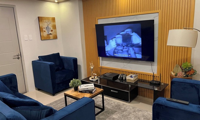 Santo Cristo Condo | Spacious 2BR Condo | Sleeps 6 | Walk to SM North EDSA | Great City Views