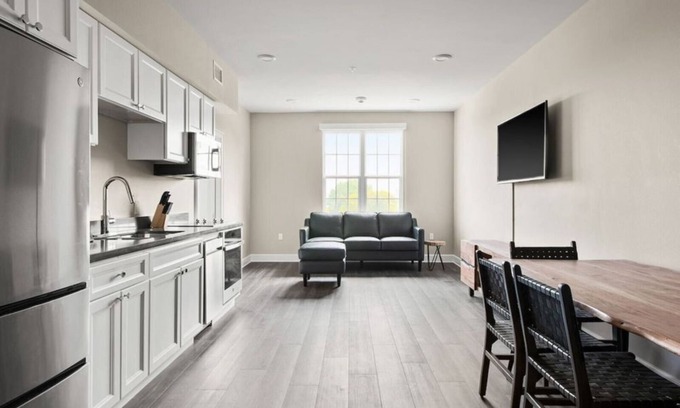 New Orleans Hotel | Spacious 2BR Getaway Near Canal Street