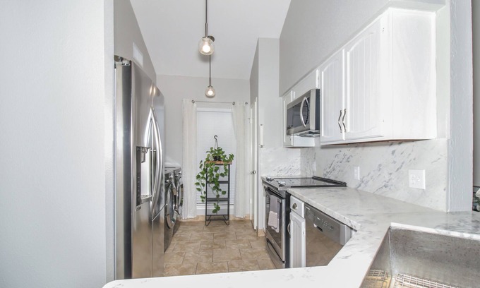 April Sound Condo | Spacious 2BR King Bed Condo in April Sound