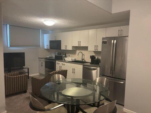 Southwest Edmonton Apartment | Spacious 2BR Suite - SW Edmonton