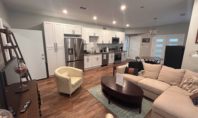 Waverly Hills Apartment | Spacious 2BR w/Kitchen & Laundry! Steps to Metro, Dining, Shops, & Bike Trail!