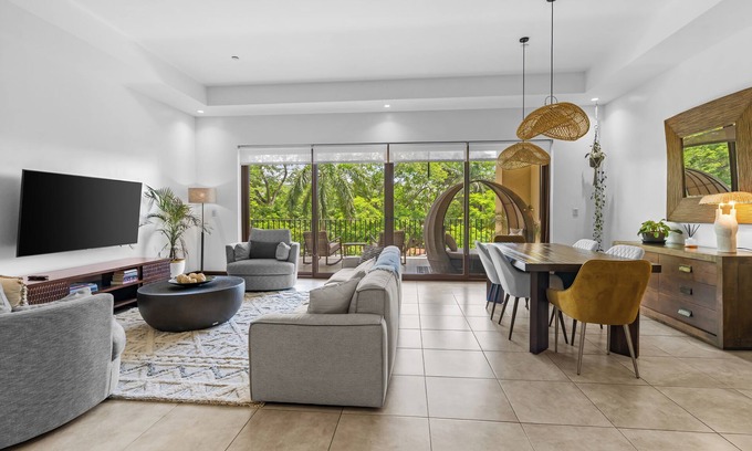 Playa Hermosa Condo | Spacious 3 Bedroom Condo - Walk to the Beach