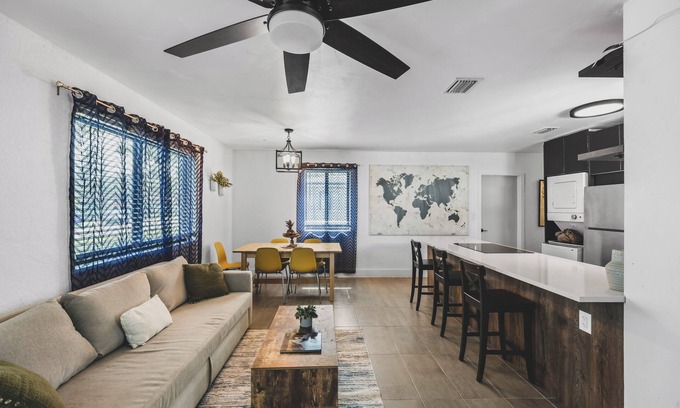 Royal Poinciana Apartment | Spacious 3-bedroom 2-bath centrally located close to Hollywood Downtown & Beach