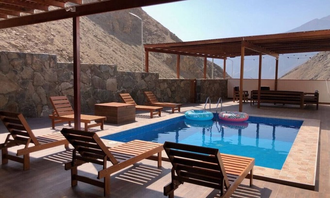 Calango House | Spacious 3-bedroom and 2 bathroom home with private pool and patio and free Wi-Fi