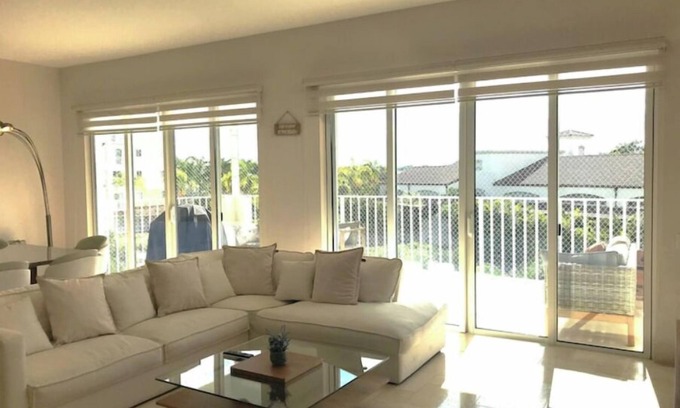Playa Blanca Apartment | Spacious 3 Bedroom apartment in Puntarena Buenaventuran
