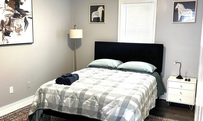 Mattapan Apartment | Spacious 3-bedroom apartment in cool Boston with AC, WiFi