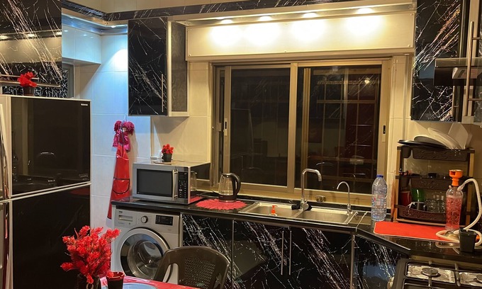 Al Jubeiha House | Spacious 3 bedroom apartment with 2 living room