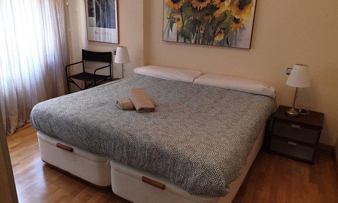 Jaca Apartment | Spacious 3-Bedroom Apartment in Central Jaca with Parking and Modern Amenities