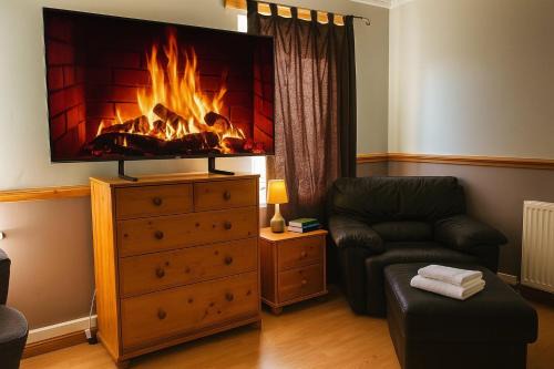 Liberton Apartment | Spacious 3 bedroom flat