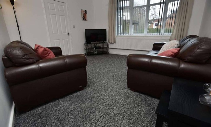 Billingham House | Spacious 3 bedroom House in