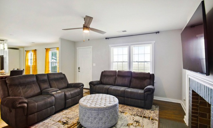 Buford Highway House | Spacious 3 bedroom home