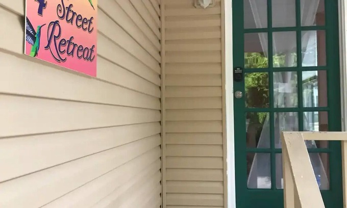 Danville House | Spacious 3 Bedroom in Downtown Danville: Welcome to 4th Street Retreat