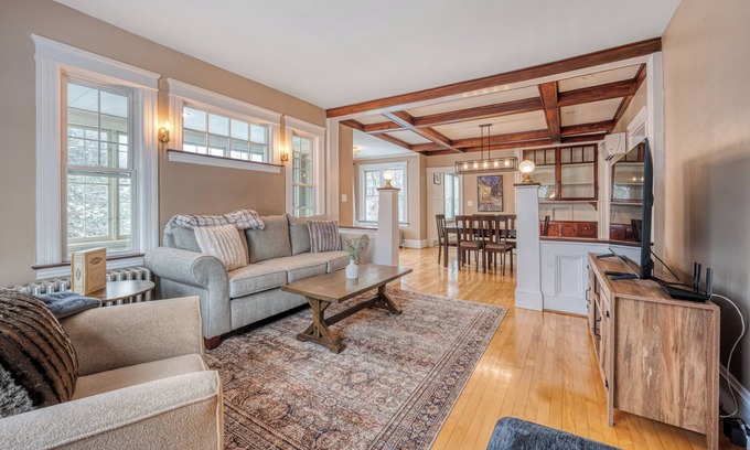 Worcester Apartment | Spacious 3-Bedroom Rustic Apartment Near UMass Memorial & Downtown