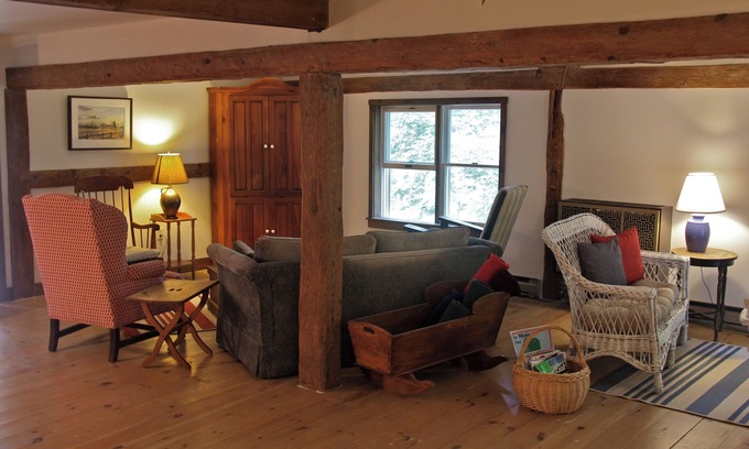 Damariscotta Apartment | Spacious 3-bedroom apartment in charming Damariscotta with WiFi & lovely gardens