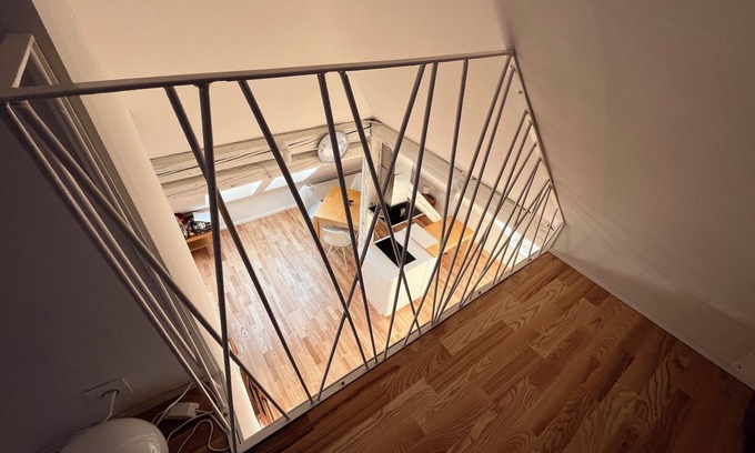 Siska District Apartment | Spacious 3-bedroom with AC and WiFi in Ljubljana