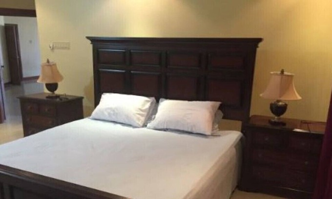 Saint Andrew House | Spacious 3 br and 3.5 bth Apt w/jacuzzi & pool Kingston Jamaica