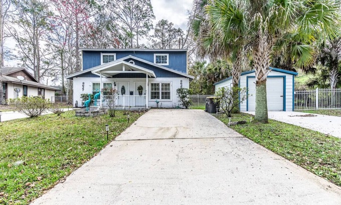 Orange Park House | Spacious 3 BR Near NAS Jax l BBQ, WiFi, DirecTV