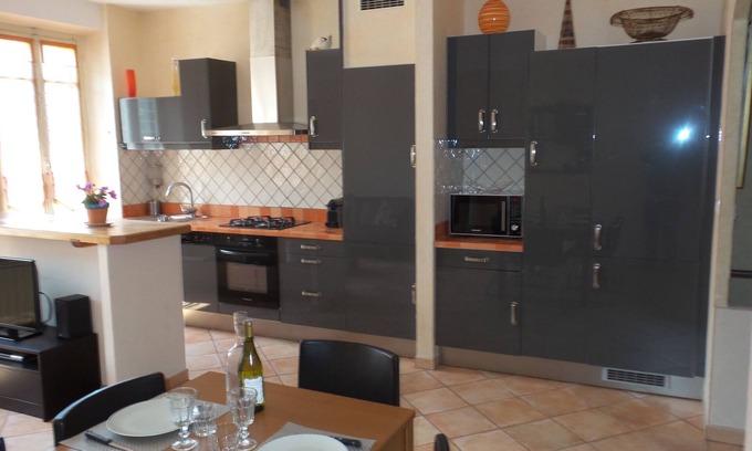 Carcassonne House | Spacious 3-key apartment at the foot of the medieval city