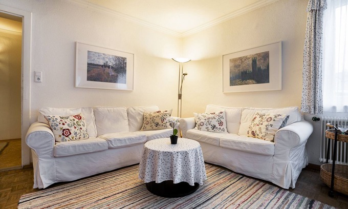 Maxglan Apartment | spacious 3 room apartment close to old town, ideal for families, privat Parking