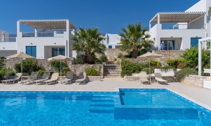 Kavros House | Spacious 3bedroom villa in Triton Complex .5