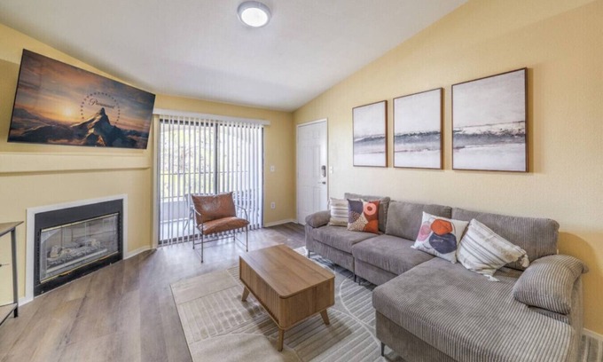 Seven Hills Apartment | Spacious 3BR Home - Near to All Essentials - Pool