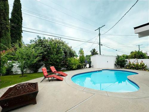 Hidden Hills House | Spacious 3BR Retreat with Private Pool - FRHH