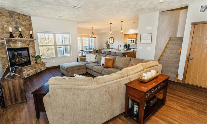 Seven Springs Condo | Spacious 4 Bed 4 Bath Condo at Seven Springs