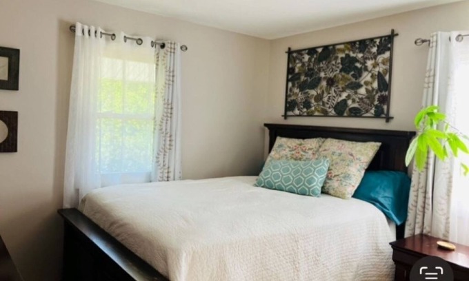 Saratoga Springs House | Spacious 4-bedroom house in brilliant Saratoga Springs with WiFi, AC