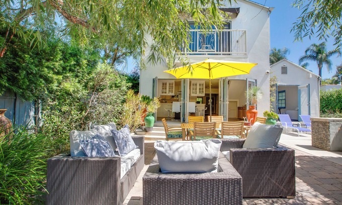 Tri-West Villa | Spacious 4-bedroom Villa with Pool + Guest House in West Hollywood West