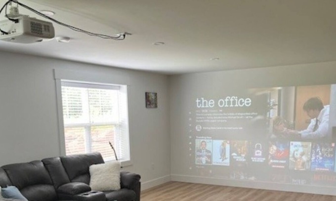 Charlottetown House | Spacious 4 bedroom - 5 min from City Center!
