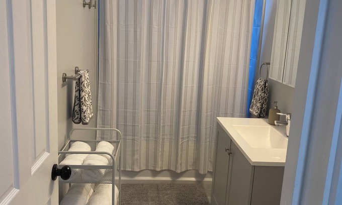 Mattapan Apartment | Spacious 4-bedroom apartment with AC, WiFi in phenomenal Boston
