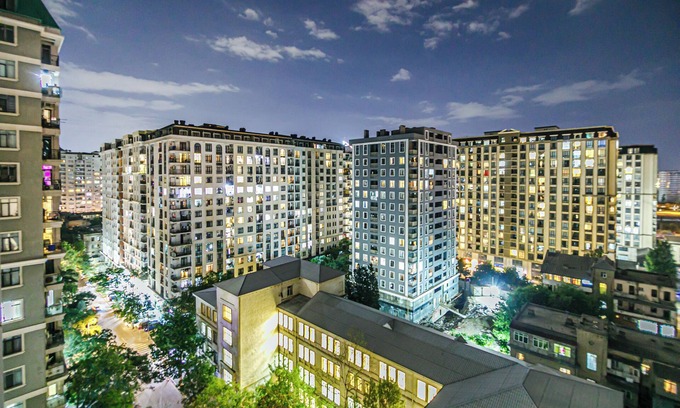 Baku Apartment | Spacious 4-bedroom apartment in center Baku with fitness room