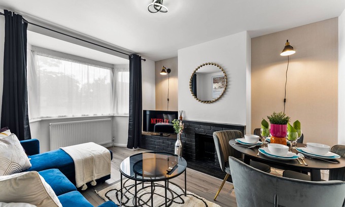 Cambridge House | Spacious 4-Bedroom Family Retreat