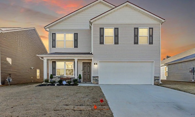 Rossville House | Spacious 4-bedroom house in superb Rossville with WiFi and AC
