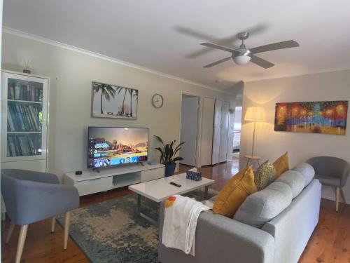 Centenary Heights House | Spacious 4-Bedroom house in a shared property