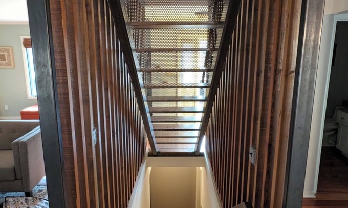 Sunset Hills House | Spacious 4-bedroom house centrally located in Lawrence