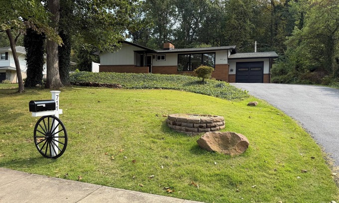 Ephrata House | Spacious 4-bedroom house in charming Ephrata