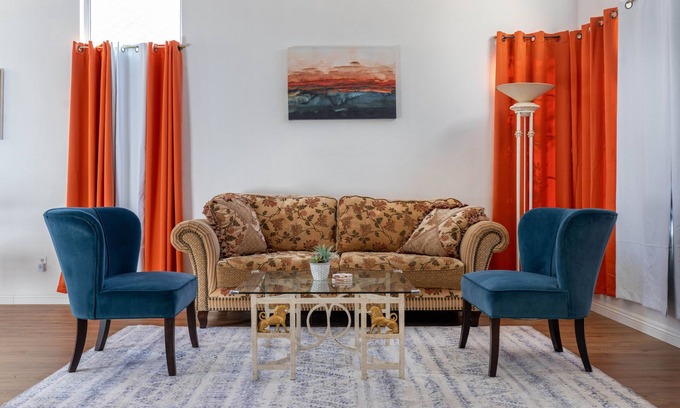 Fontana House | Spacious 4-bedroom house with AC and WiFi in charming Fontana