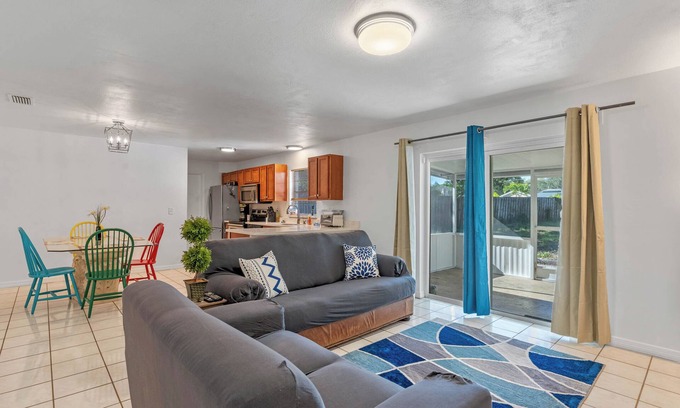 Southwest Orlando House | Spacious 4-bedroom house with WiFi, Game room by Universal Studios