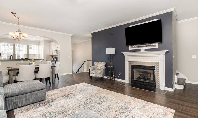 Northwest Raleigh House | Spacious 4-bedroom house with in Raleigh Minutes from Airport