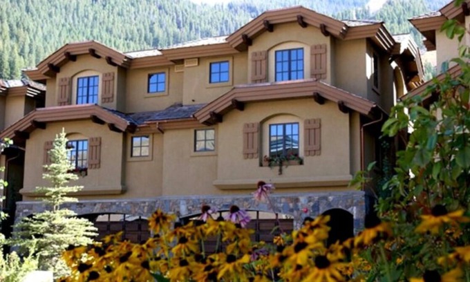 Warm Springs House | Spacious 4-bedroom luxury home in Ketchum, with easy access to Sun Valley.