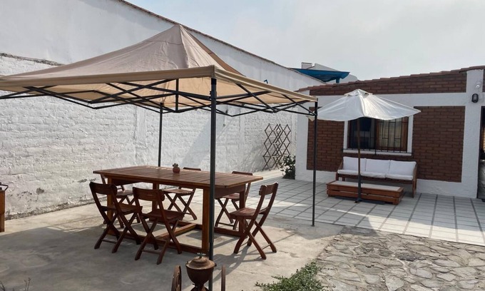 Mala House | Spacious 4-bedroom house in Playa Bujama with WiFi. Private Beach close to Asia.